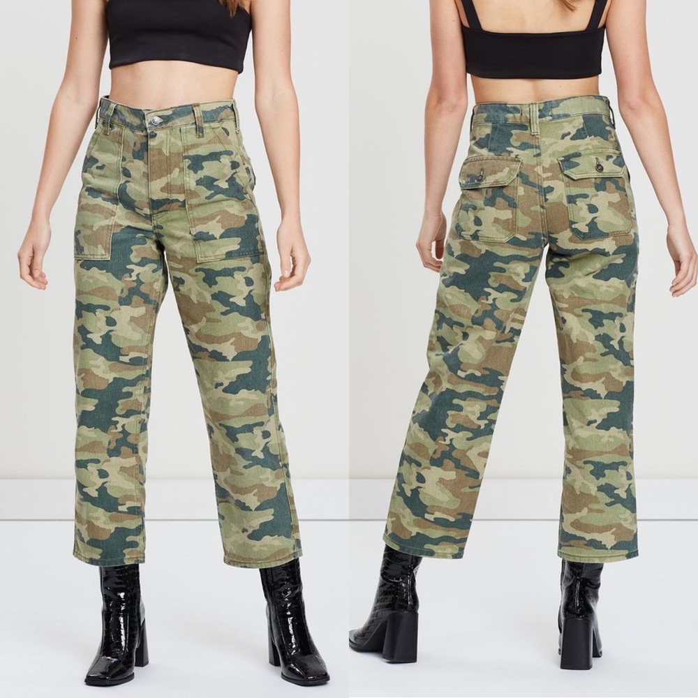 SOLD!!!!!Free People Remy Camo Cropped Pants Denim Green 27